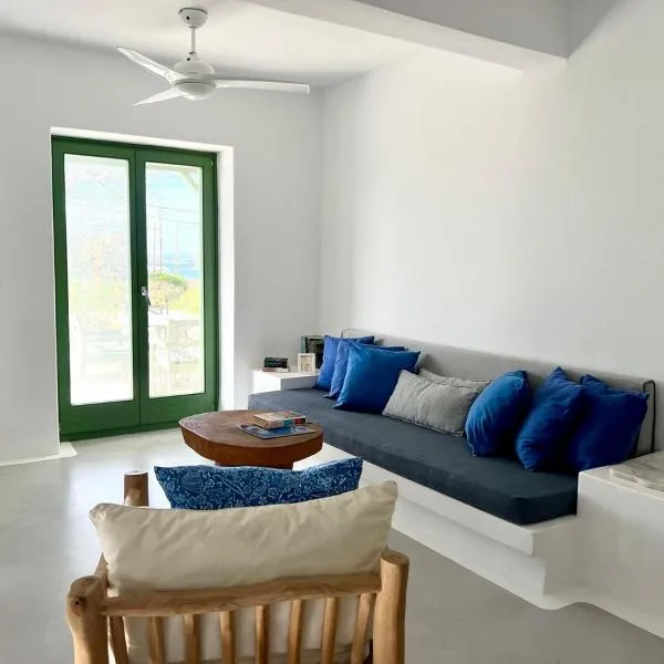 Naousa Paros Beach Front House, hotel a Naoussa