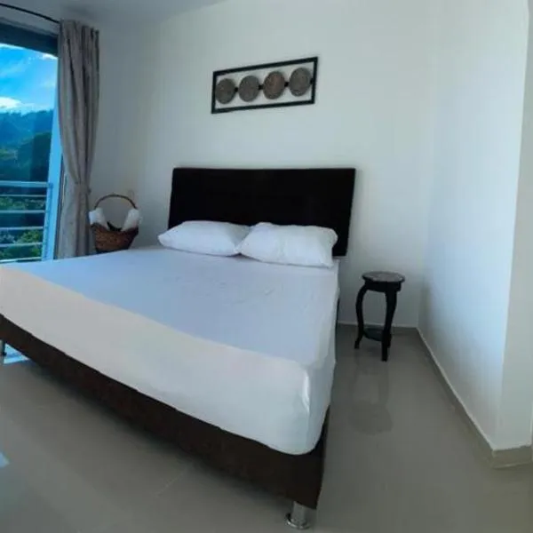 Apartamento con Piscina y Vista panoramica Anapoima Centro, hotel v destinaci Anapoima