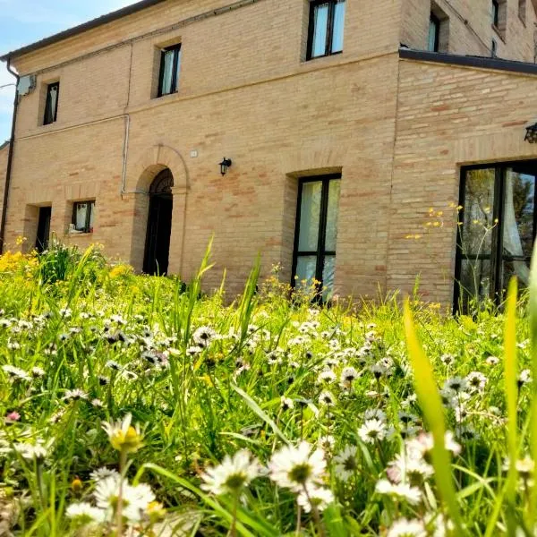 Agriturismo Campo Aperto, hotel v destinaci Belvedere Ostrense