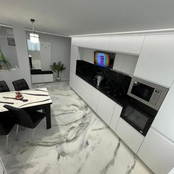 Apartament Centru Comanesti, hotel in Comăneşti