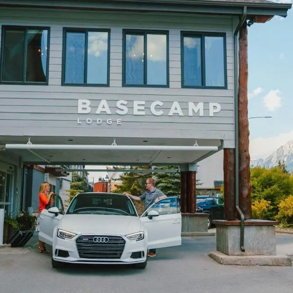 Basecamp Lodge Canmore, hotel i Canmore