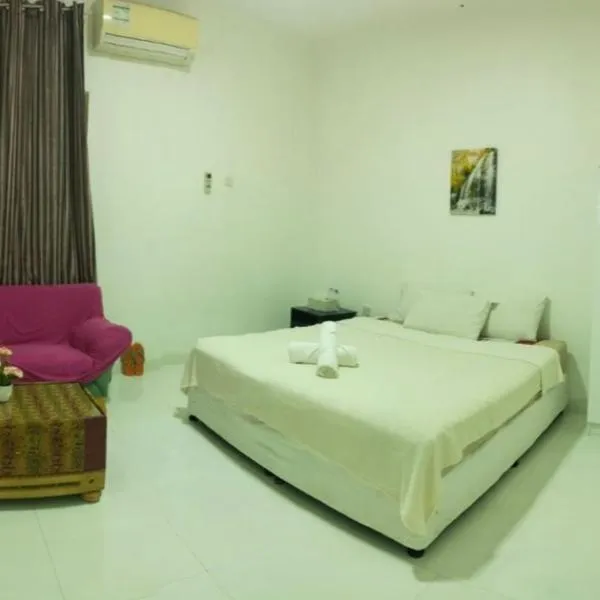 Guest house in New kwaitat near Al Ain Mall, hotel El-Ajnban