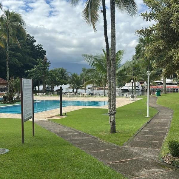 Duplex em condominio, praia e marina privadas
