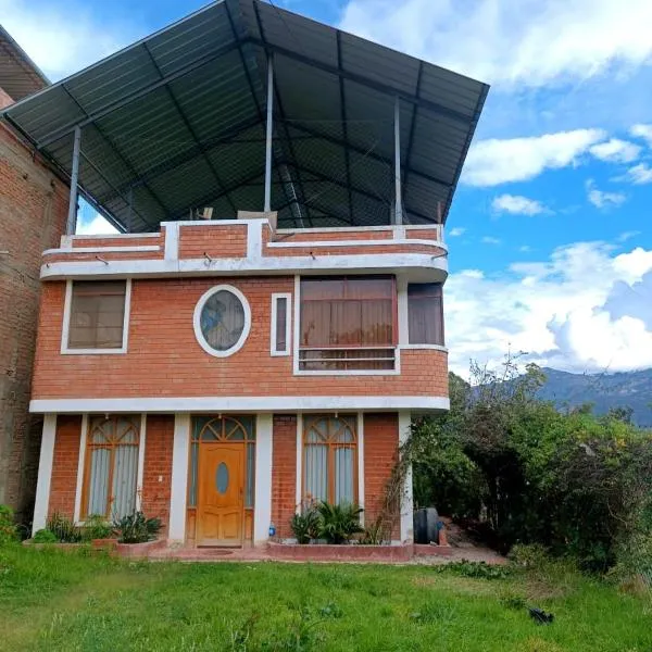 Hospedaje LLIKU WASI, hotel in Yungay