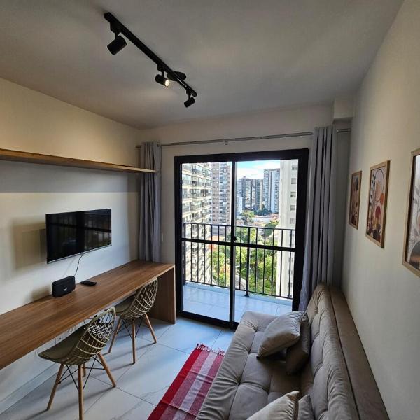 Apartamento em Pinheiros - 500m do Metrô Faria Lima