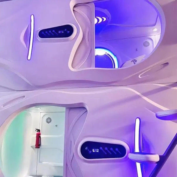Yunduo Jinxiu Space Capsule Hotel & Kunming South Railway Station Branch, hotel in Kunming