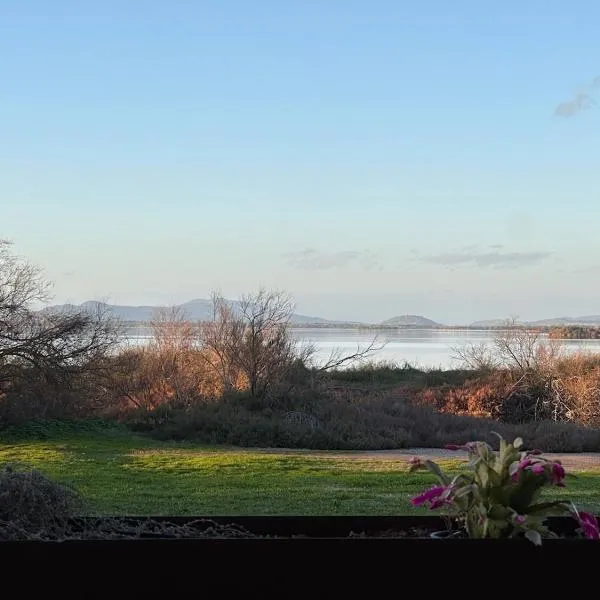 Flamingo View apartment, hotell i Orbetello