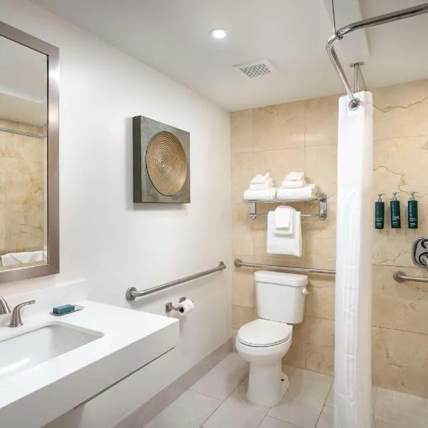 DoubleTree by Hilton San Diego Downtown - photo 3