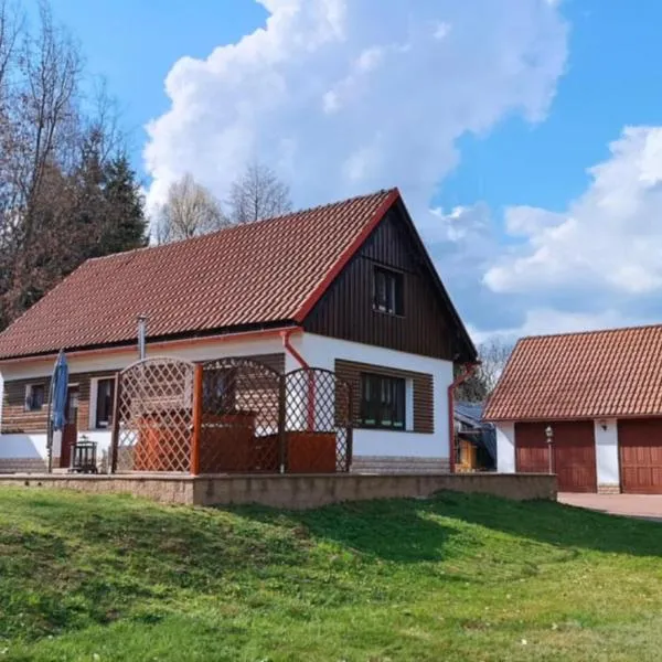 Domov na horách - Krkonoše - horký sud, pergola, dětské hřiště - celý dům, hotel en Mřičná