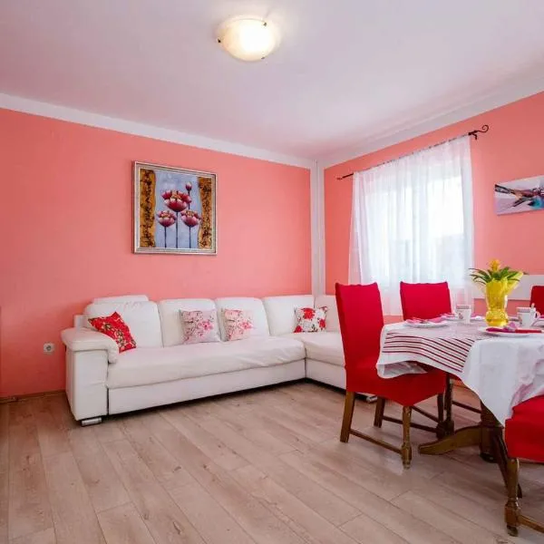 Apartments in Lopar - Insel Rab 34120, khách sạn ở Lopar