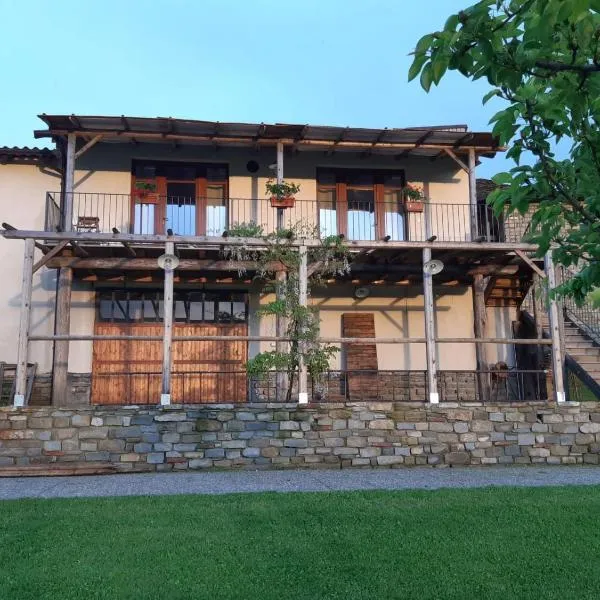 Casa La Crocetta Da Marco, hotel din Castelletto Soprano