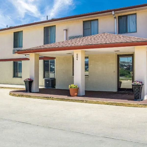 Econo Lodge Lansing - Leavenworth, ξενοδοχείο σε Lansing