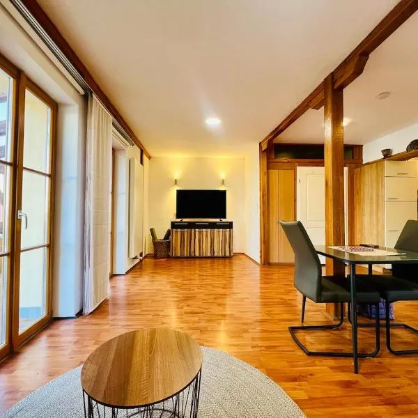 Altstadt Apartment mit Terrasse, hotel in Mainbernheim