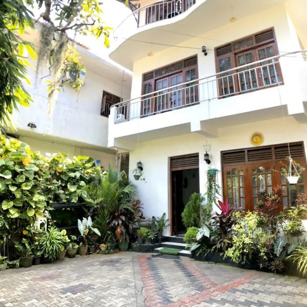 JJ Villa & Tours, khách sạn ở Aluthgama