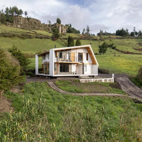 Salinas Luxury Home in the Mountains, hotel in Guaranda