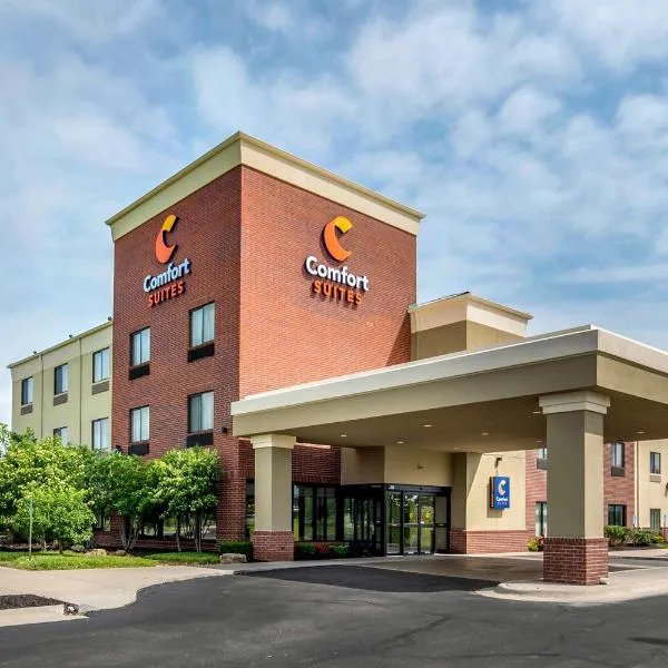 Comfort Suites Speedway - Kansas City, khách sạn ở Kansas City