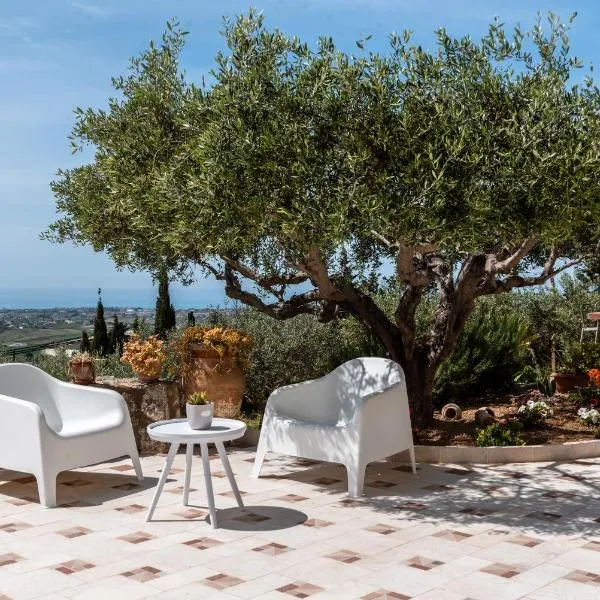 Villa Simona con giardino, hotel in Villaggio Mosè