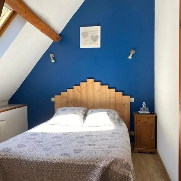 Ferme Des Chartroux – hotel w mieście Maresville