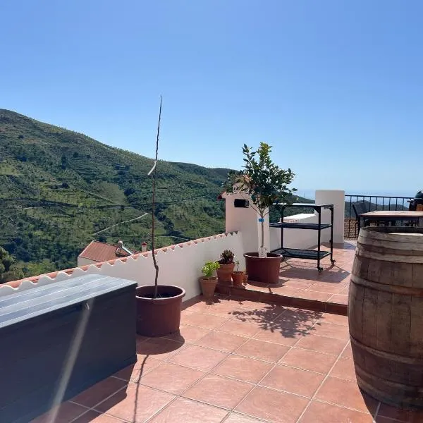 Appartement met airco en dakterras met zicht op zee en bergen, ξενοδοχείο σε Polopos