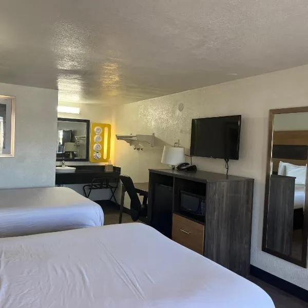 Motel 6 Cross Lanes, WV Goff Mountain Rd, hotel in Cross Lanes