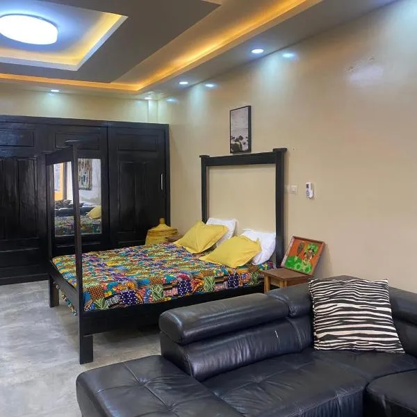Appartement meublé cuisine Américaine, hotelli kohteessa Dakar