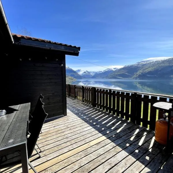 Stryn - Faleide - Cabin Fjord view, hotel in Stryn