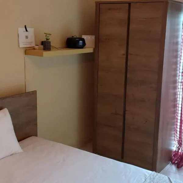 Cozy and quiet apartment at the center of the city, hotel in Komotini