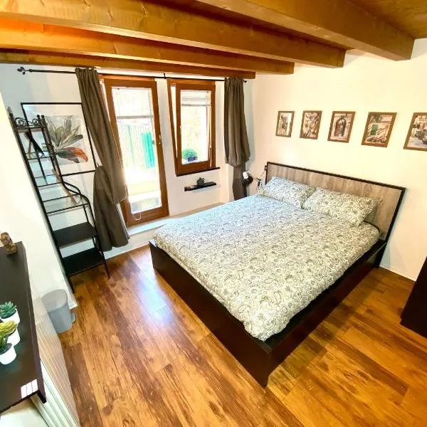 Rustic Retreat Rooms, hotel v destinaci Múggia