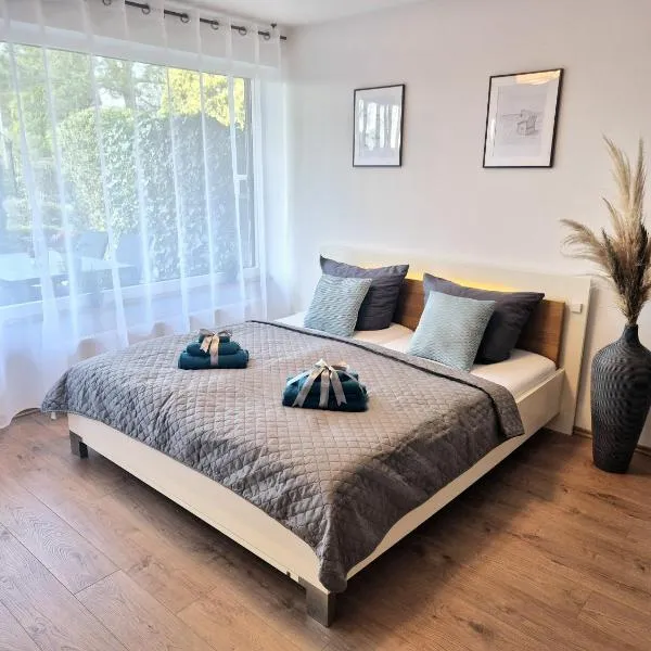 Meerzeit Apartment mit Terrasse & Parkplatz, hotel v destinaci Scharbeutz