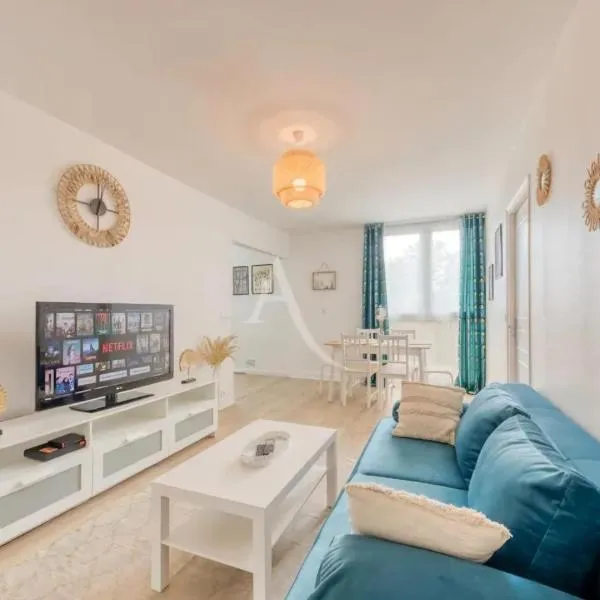 Urban Paradise near Orly Airport and Paris, hotel in Thiais