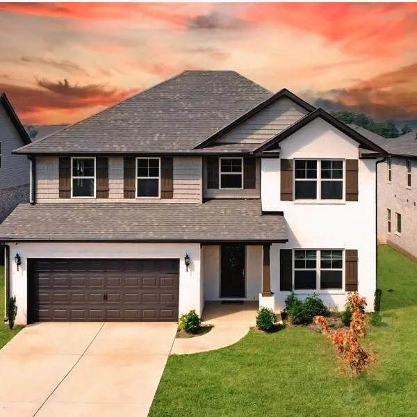Spacious Modern Retreat Near Downtown EV, hotel v destinaci Huntsville