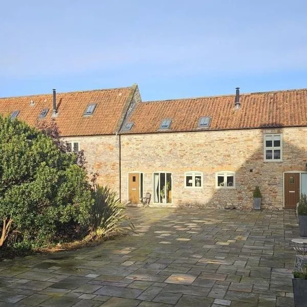 The Byre - Luxury Barn, near Wells, Somerset, pool, gym, hotel in Wells
