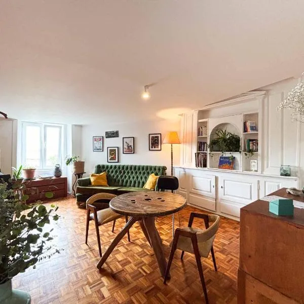 Boho Chic Apt, hotel in Vila Franca de Xira