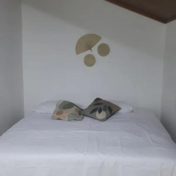 Aconchego jacaroa, hotel in Maricá