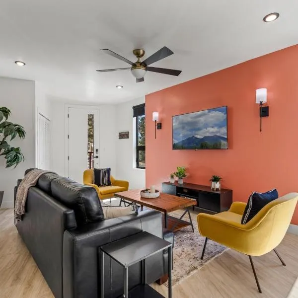 Quiet family getaway - 2 kings, pet friendly, hotel in Flagstaff