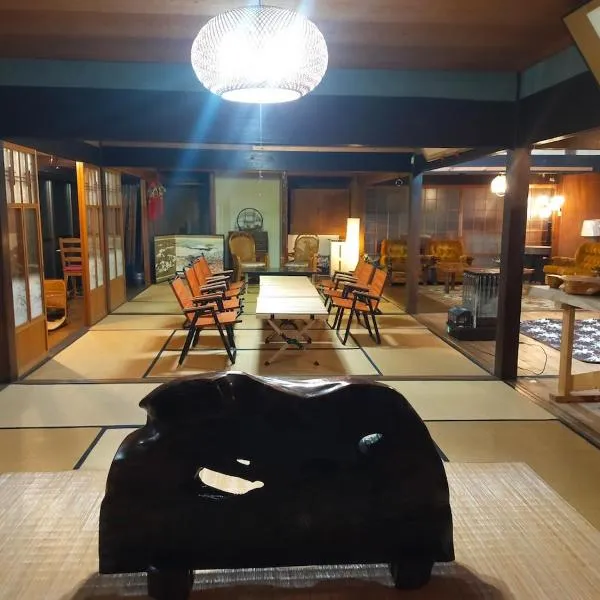 kamino Terrace, a Japanese history and nature experience accommodation, hotel v destinaci Wakakuri