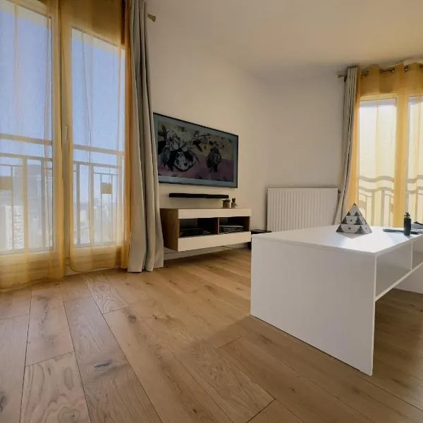 PALYMO LD, hotel di Courbevoie