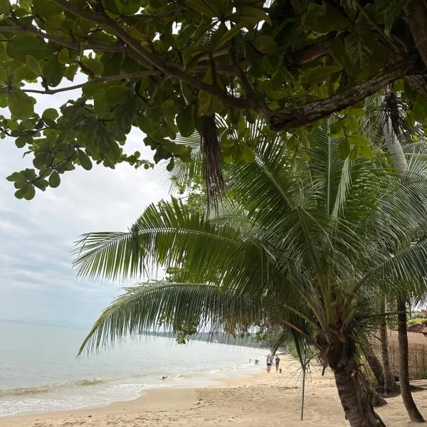 Noah's Ark Beachfront, hotel v destinaci Nathon Bay