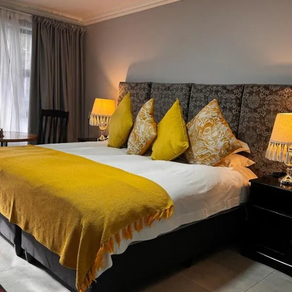 Rabbit Hole Hotel, hotel in Krugersdorp
