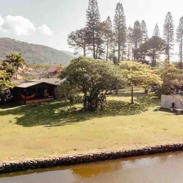Rustic House on Armação Beach