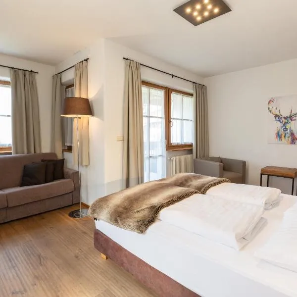 Der Unterwirt Guesthouse - Pool & JRE Restaurant, hotel en Chiusa