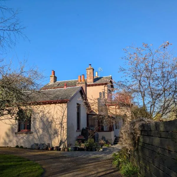 Strathpeffer Holiday Cottages, hotel en Strathpeffer