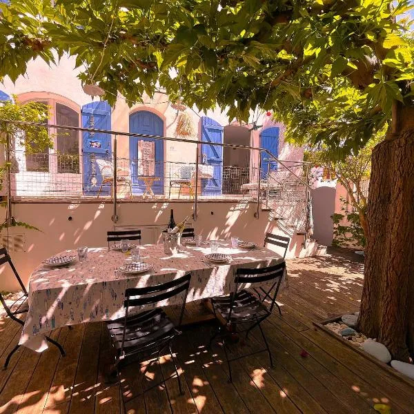 Les galets bleus de Calvi, hotel v destinaci Calvi