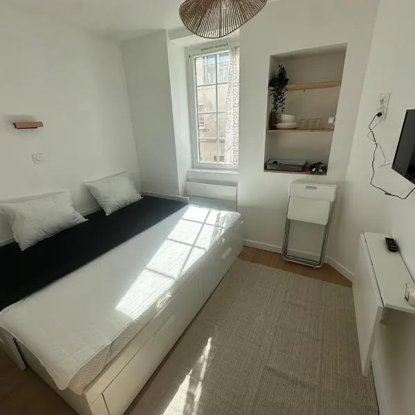 Studio refait à neuf, lumineux - 131، فندق في داكس