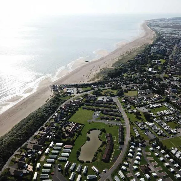 Chapel Point Holiday Lets, hotel di Chapel Saint Leonards