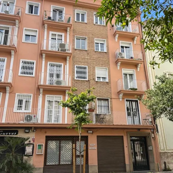 Apartamento Torres Serranos, готель у Валенсії