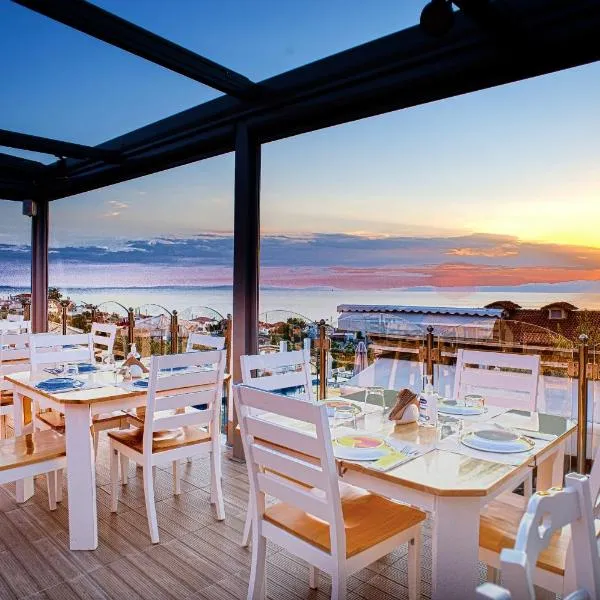 Anny Suites, hotel v destinaci Skala Kallirakhis
