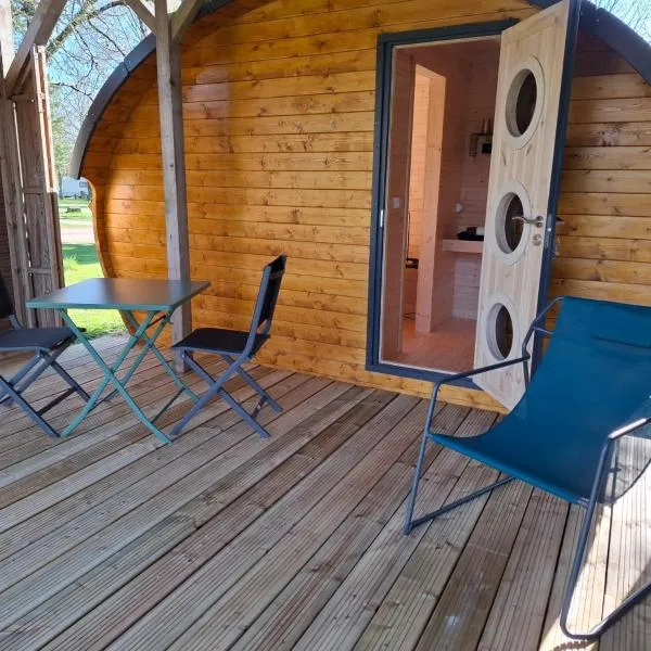 Le Cabanon du camping 2, hotel v destinaci Bannes