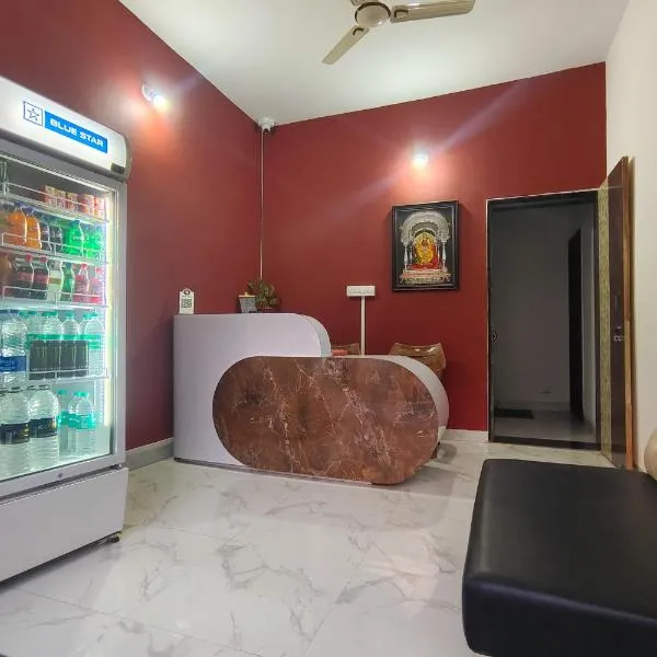 Aaisaheb Bhakt Niwas, hotel a Tuljapur