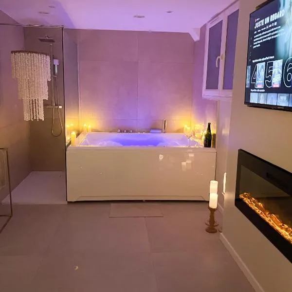 Romantique Room avec Jacuzzi, khách sạn ở Antibes